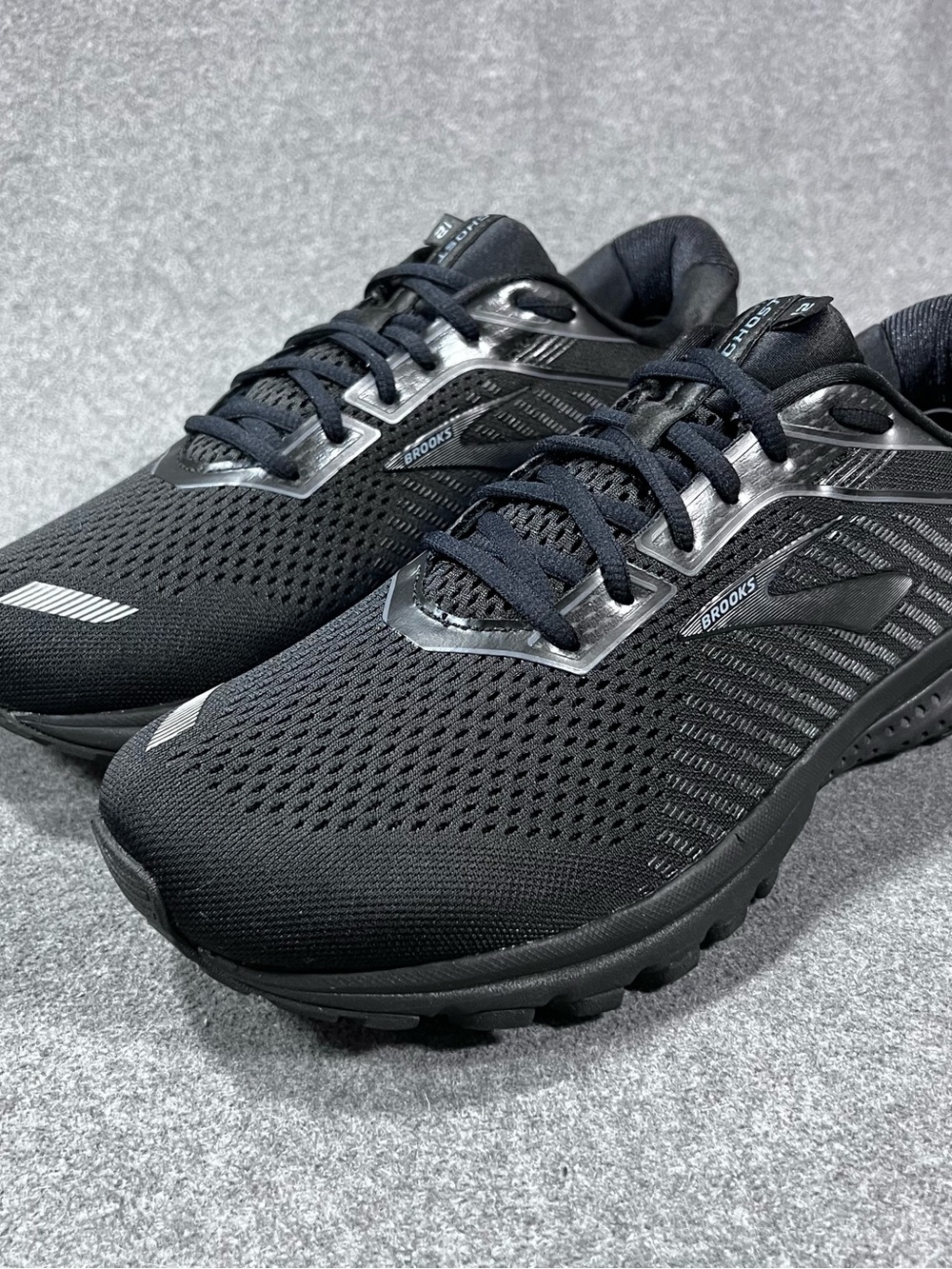 Brooks Ghost 12 Black Running Shoes Mens Size 11.5 Extra Wide (4E) Athletic Gym